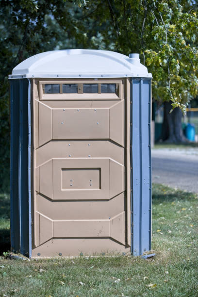 Best Luxury portable toilet rental  in Verona, WI